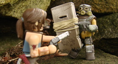 tomb-raider-minimates-scavenger-armored