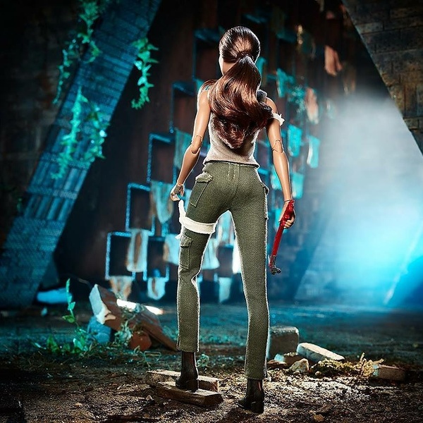 barbie-poupee-laracroft-tombraider-movie_07.jpg