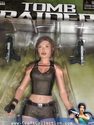 neca-lara-croft-underworld02