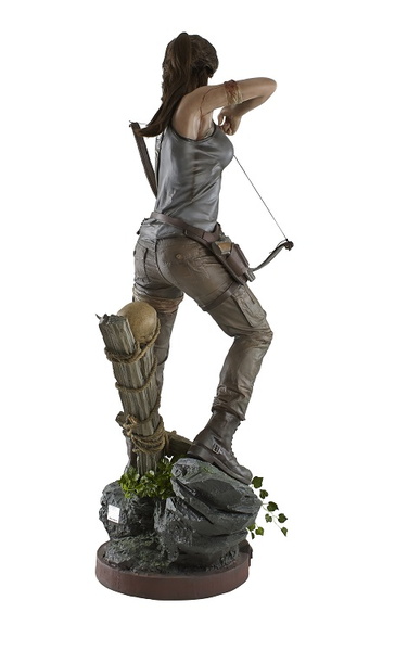 statue-lifesize-laracroft-muckle-tombraider-reborn-2013_03.jpg