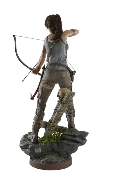 statue-lifesize-laracroft-muckle-tombraider-reborn-2013_04.jpg