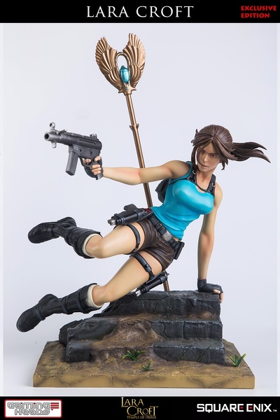 Statue lara croft tomb raider 1