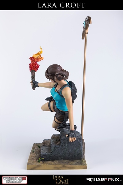 statue-gamingheads-laracroft-tombraider-templeofosiris-20years-exclusive_22.jpg