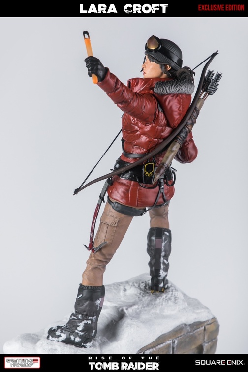 statue-gamingheads-laracroft-riseofthe-tombraider-20years-exclusive 32