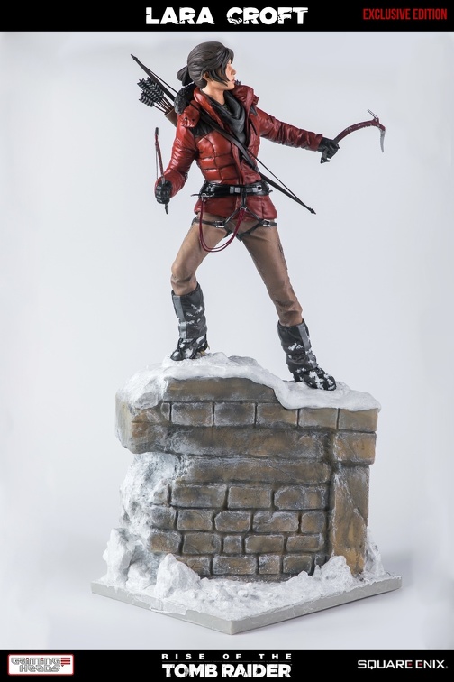 statue-gamingheads-laracroft-riseofthe-tombraider-20years-exclusive 45