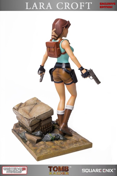 statue-laracroft-tombraider1-20years-exclusive_08.jpg