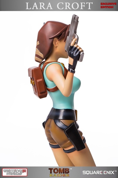 statue-laracroft-tombraider1-20years-exclusive_41.jpg