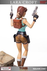 statue-laracroft-tombraider1-20years-exclusive 42