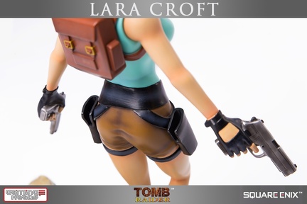 statue-laracroft-tombraider1-20years 12