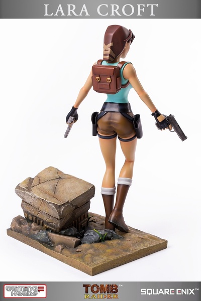 statue-laracroft-tombraider1-20years_23.jpg