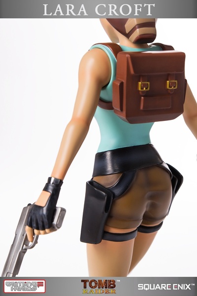 statue-laracroft-tombraider1-20years_31.jpg