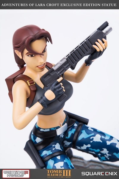 Statue lara croft tomb raider 1