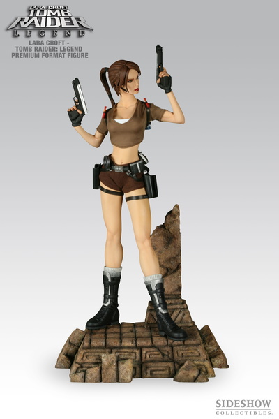 HQ sideshow-laracroft-statue-prenium-1