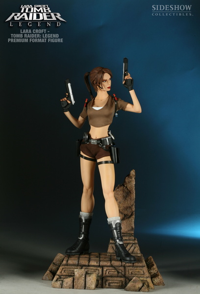 HQ sideshow-laracroft-statue-prenium-3