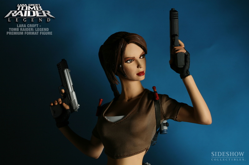 HQ_sideshow-laracroft-statue-prenium-6.jpg