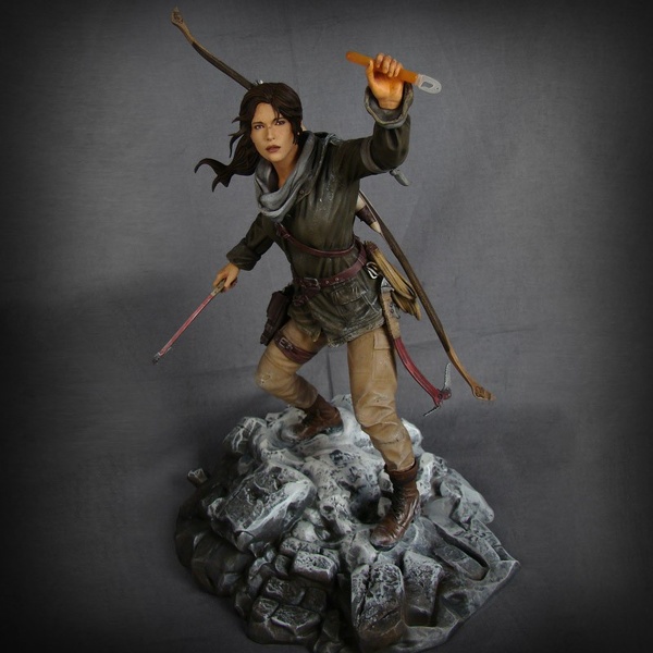 statuette-laracroft-rise-of-the-tombraider-microsoft_01.jpg