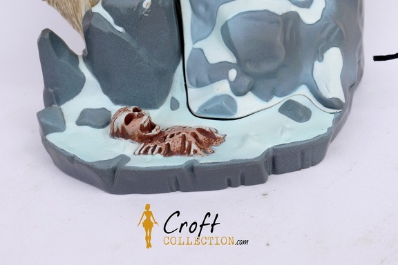 playmates-tombraider-yeti-laracroft (4)