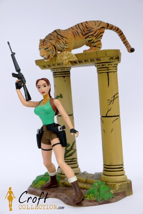 playmates-tombraider-tiger-bengal-laracroft (1)