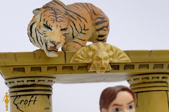 playmates-tombraider-tiger-bengal-laracroft (3)