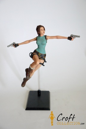 neca-tombraider-anniversary-laracroft (1)