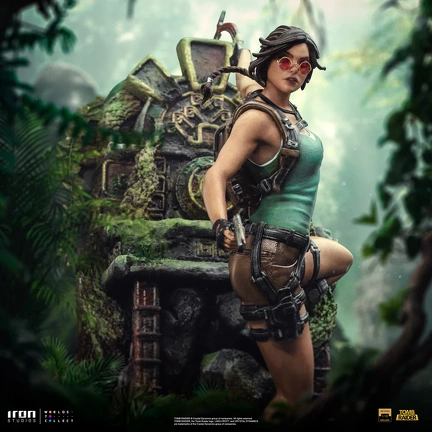 statue-ironstudios-laracroft-tombraider-11