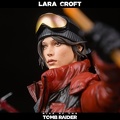 statue-gamingheads-laracroft-riseofthe-tombraider-20years-exclusive 04
