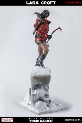 statue-gamingheads-laracroft-riseofthe-tombraider-20years-exclusive 47