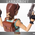 statue-laracroft-tombraider1-20years-exclusive 07