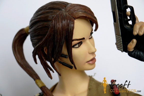 sideshow-laracroft-statue-prenium (7)