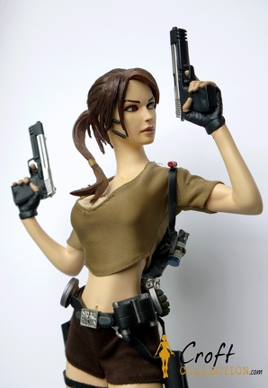 sideshow-laracroft-statue-prenium (9)