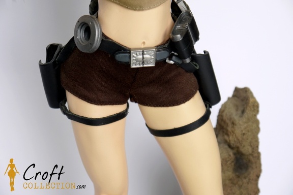 sideshow-laracroft-statue-prenium (12)