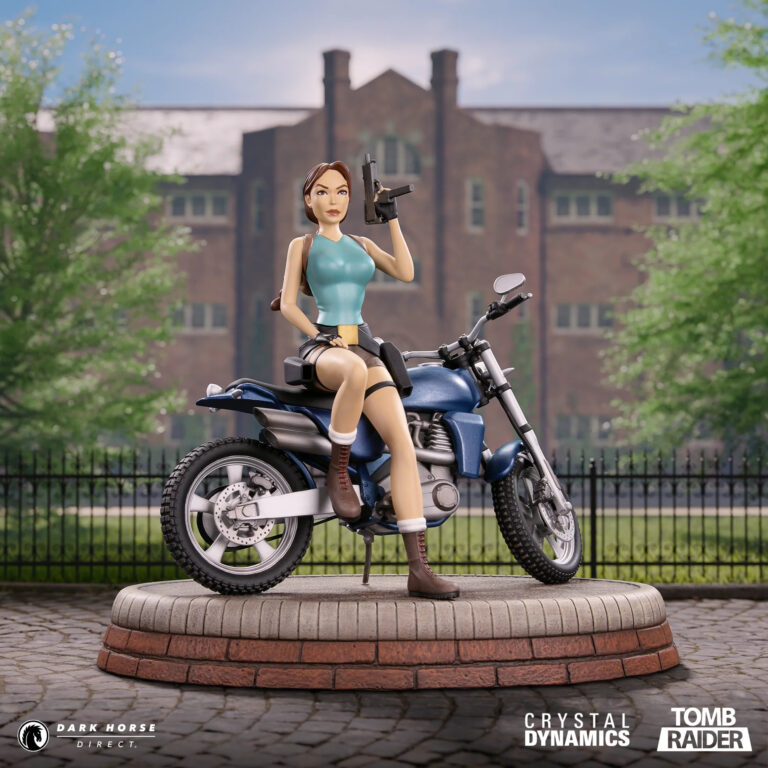 photo du prototype de la statuette Lara et sa moto par Dark Horse.